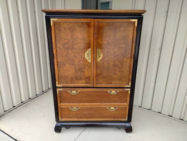 Premier Ming Gentleman's Chest